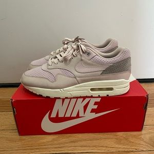 Nike Air Max 1 Pinnacle Arctic Pink